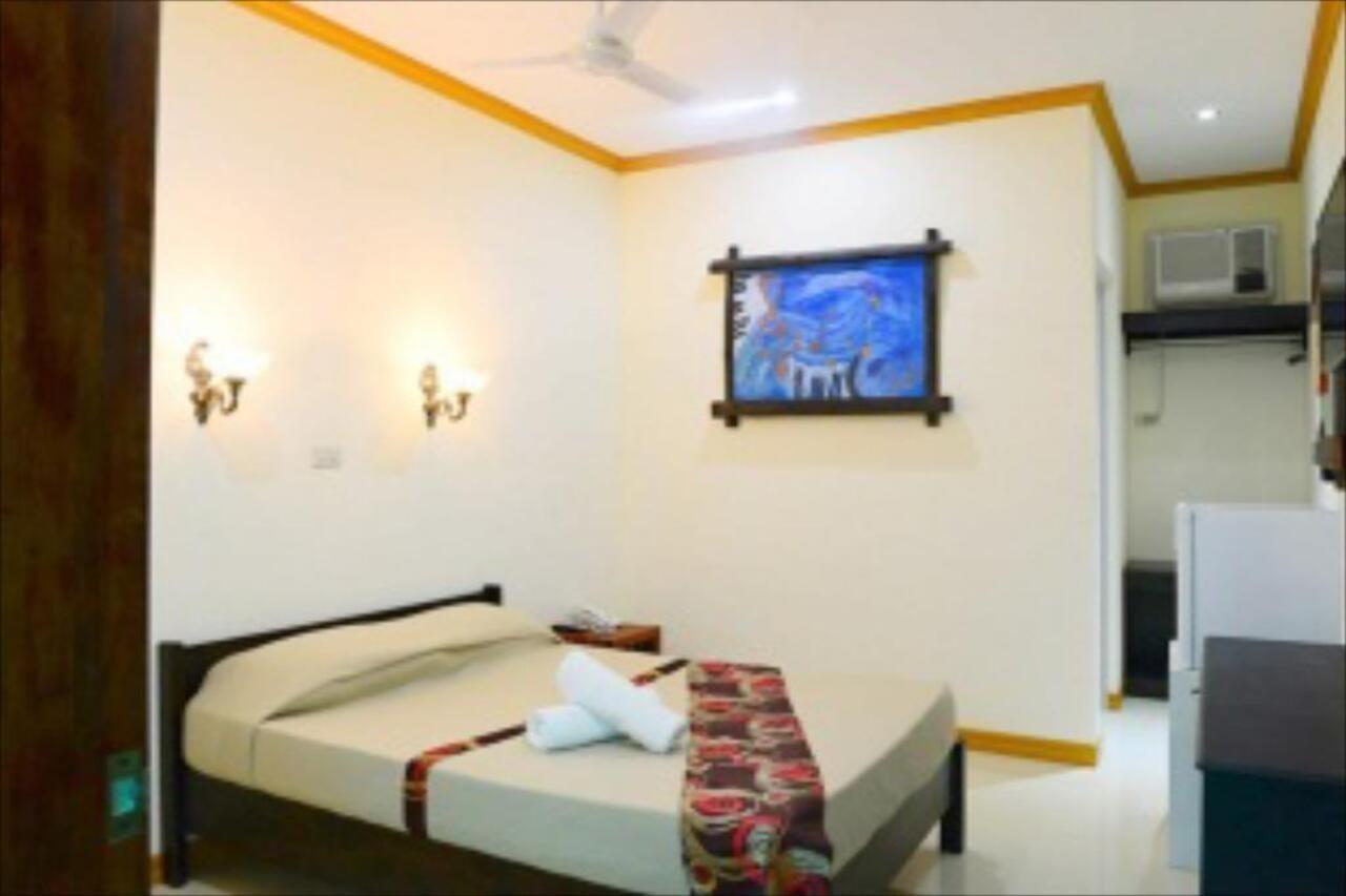 Reddoorz Premium Near Pristine Beach Puerto Princesa Exterior photo