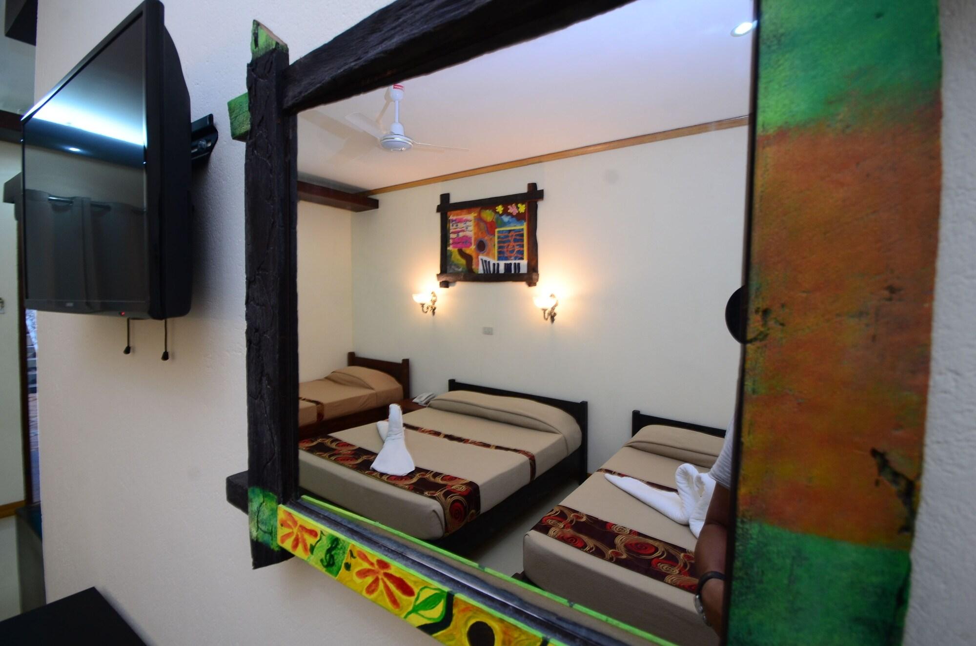Reddoorz Premium Near Pristine Beach Puerto Princesa Exterior photo