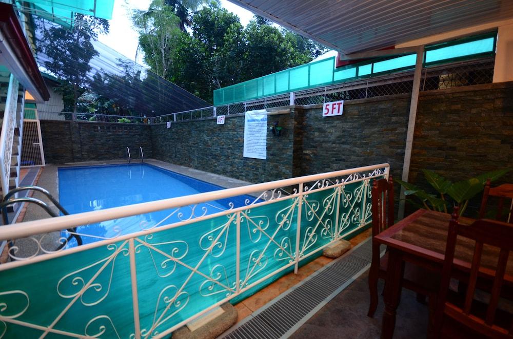 Reddoorz Premium Near Pristine Beach Puerto Princesa Exterior photo