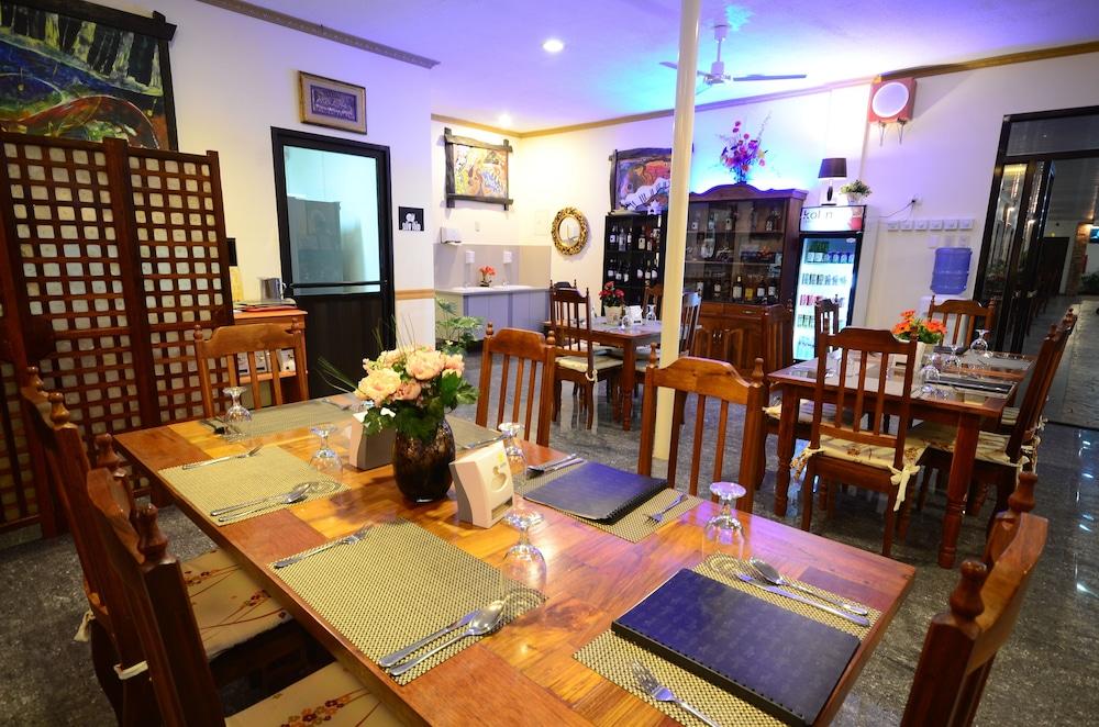 Reddoorz Premium Near Pristine Beach Puerto Princesa Exterior photo