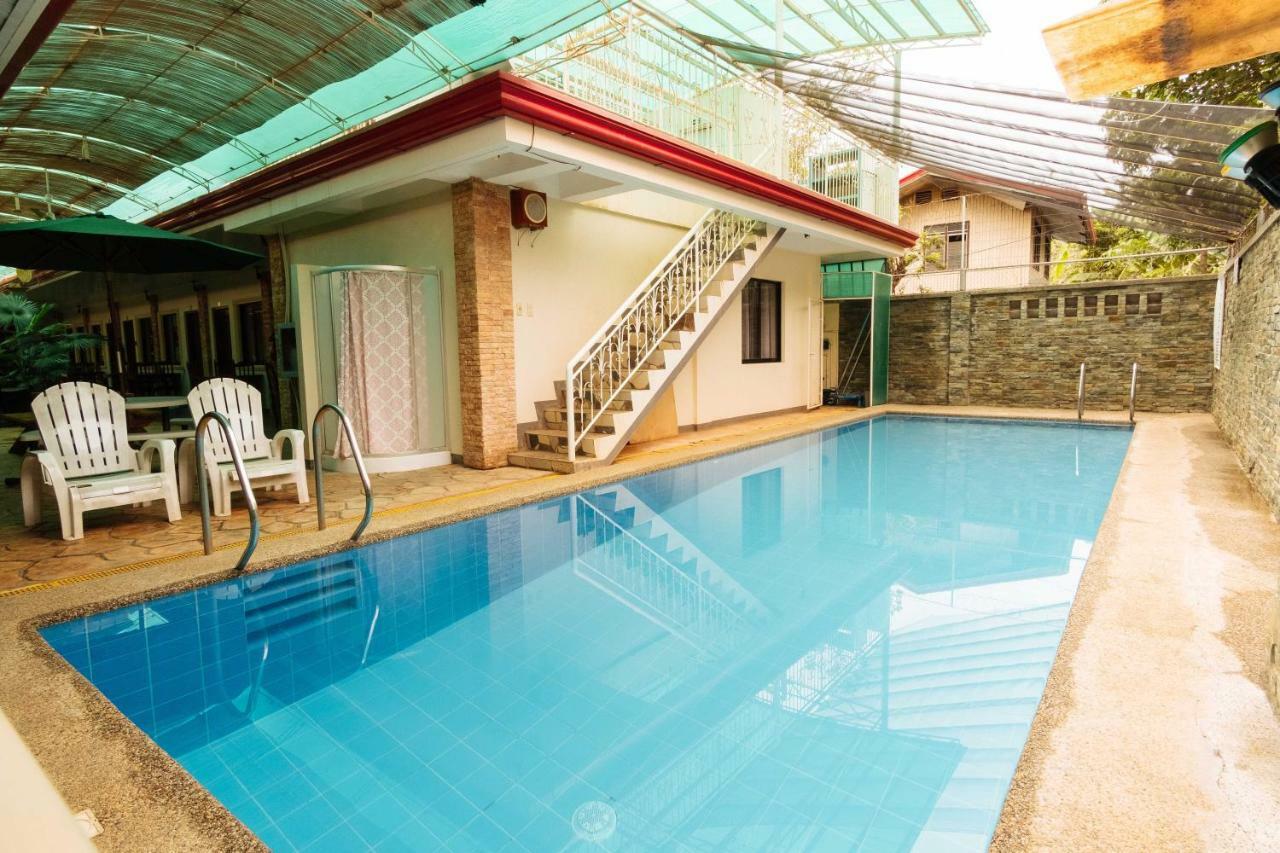 Reddoorz Premium Near Pristine Beach Puerto Princesa Exterior photo